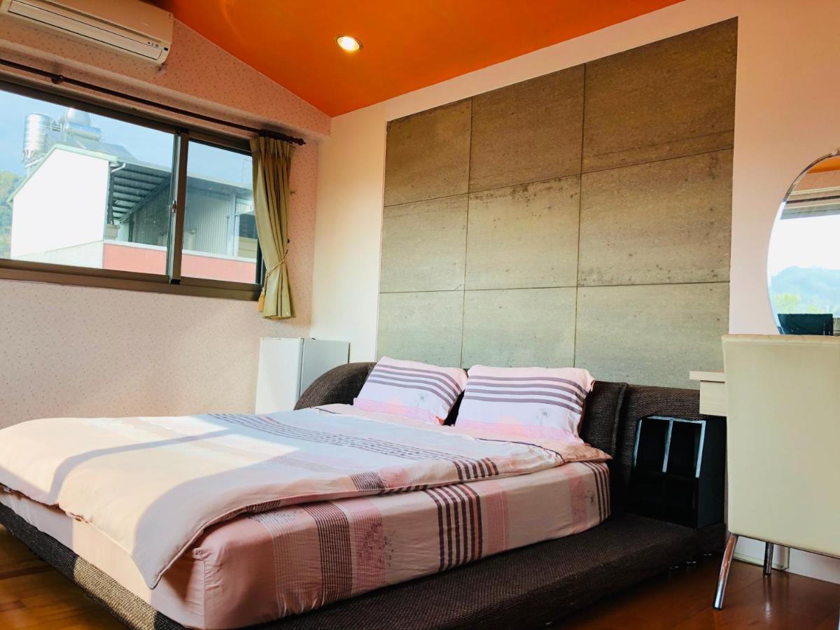 Chong Er Ya She Homestay Jiji Exterior photo