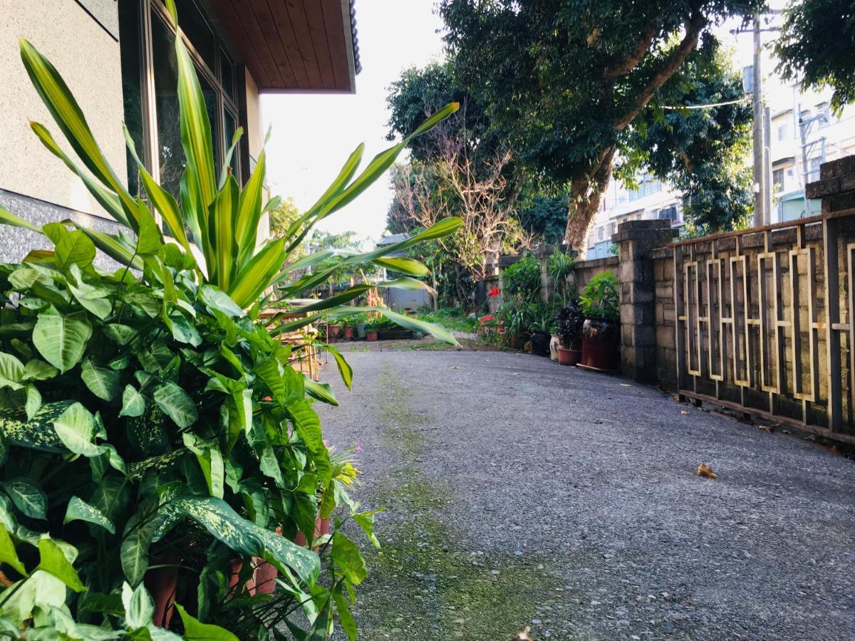 Chong Er Ya She Homestay Jiji Exterior photo